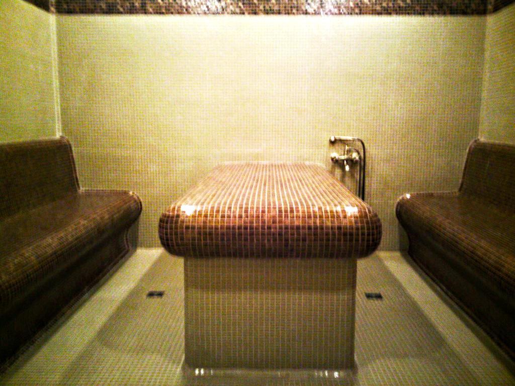 Incanto Family Hotel Sevlievo Eksteriør billede