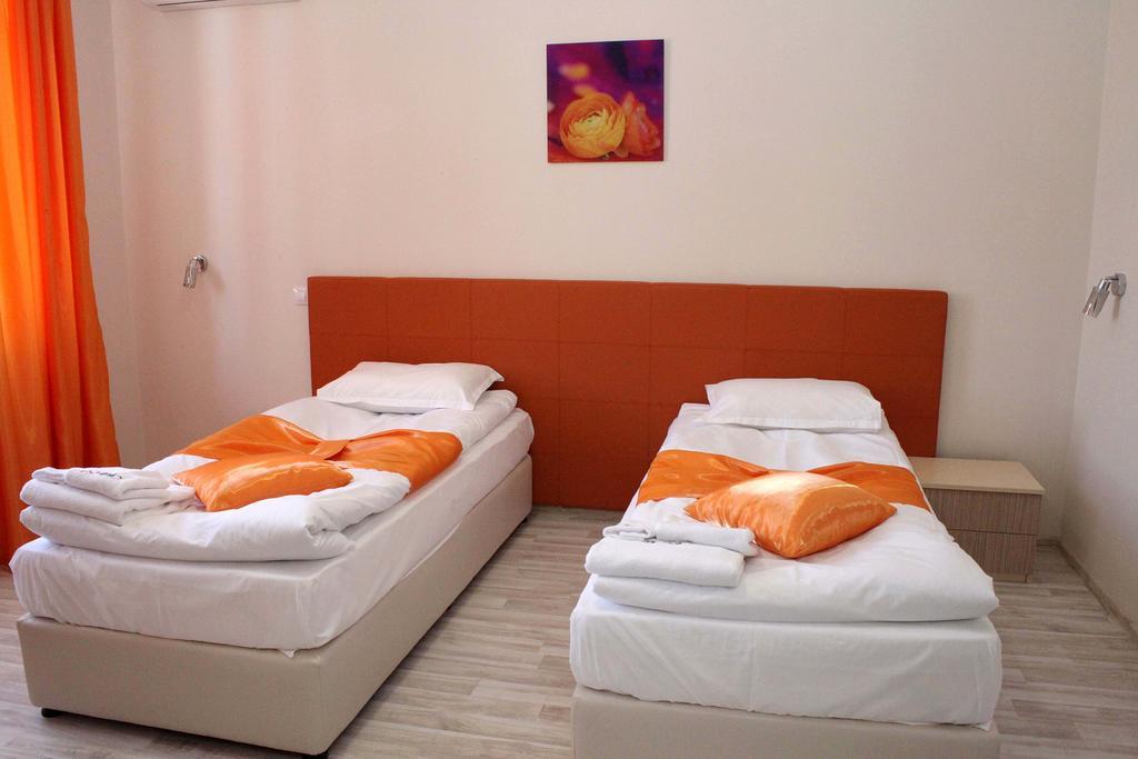 Incanto Family Hotel Sevlievo Eksteriør billede