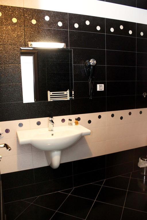 Incanto Family Hotel Sevlievo Værelse billede